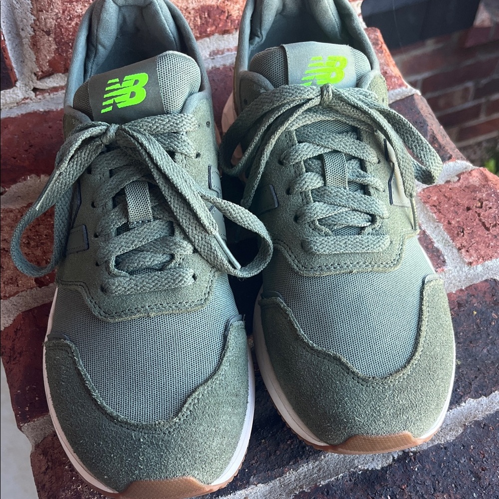 New Balance Olive Sneakers with Neon Highlights Fresh Foam x70 - Picture 5 of 10